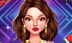 Celebrity Selen All Around The Fashion
